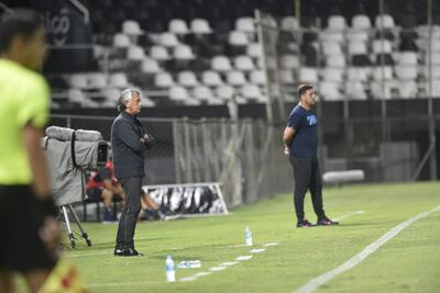 Los pupilos de Duarte (d) sumaron su primer punto en el certamen.