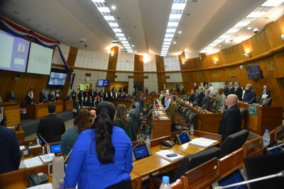 Minuto de silencio en Cámara de Diputados en nombre de José Carlos Acevedo.