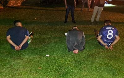 Los tres presuntos delincuentes fueron capturados luego de una persecución policial.