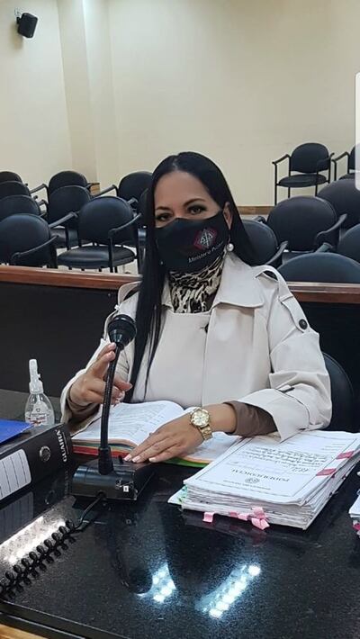 Angelina Arriola, fiscal