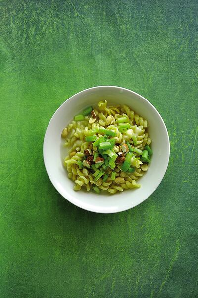 Cheesy
Fideos en salsa 4 quesos, maní, verdeo y almendras.