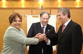 María Elena Wapenka, Alberto Ramírez Zambonini y Jaime Bestard, miembros del Tribunal Superior de Justicia Electoral (TSJE). Reestructuraron el ente ante sospechas de planillerismo.
