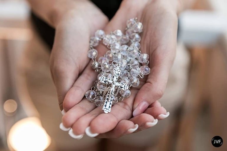 Rosario diseñado por la emprendedora.