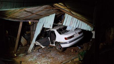 La vivienda quedó totalmente destrozada a raíz del violento choque.