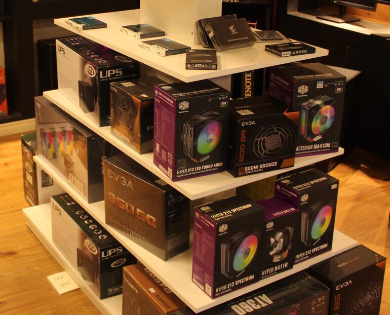 Los clientes pueden aprovechar las ofertas por el Día del trabajador, con descuentos de hasta 25%.