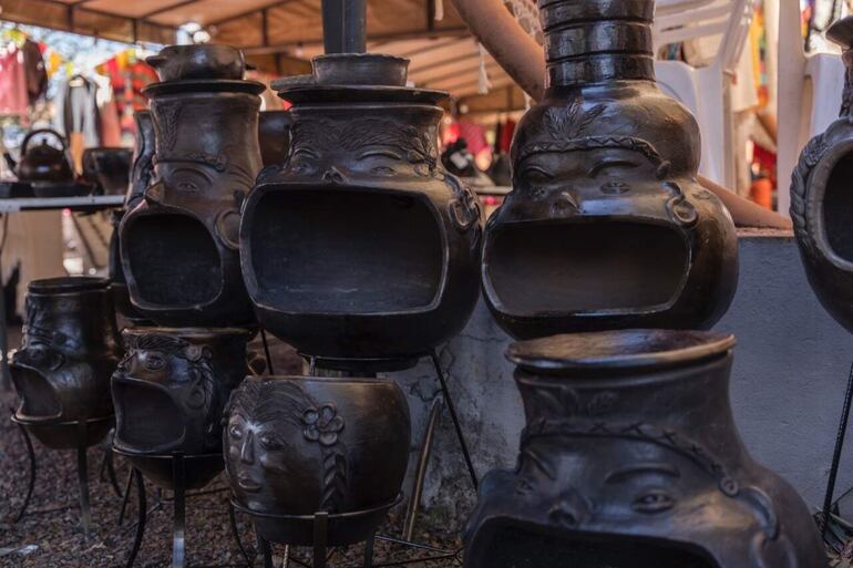 Brasero chimenea de Kambuchi apo, ciudad de Ita.