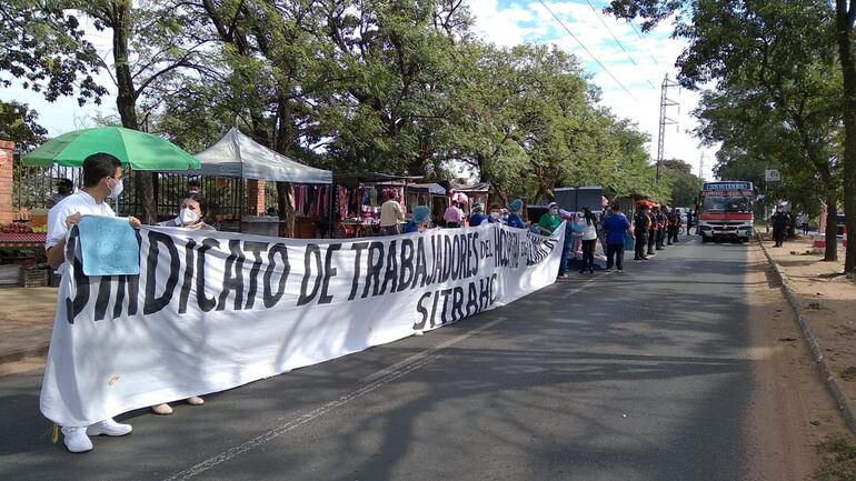 Realizaron el cierre intermitente de media calzada de la avenida Mariscal López.