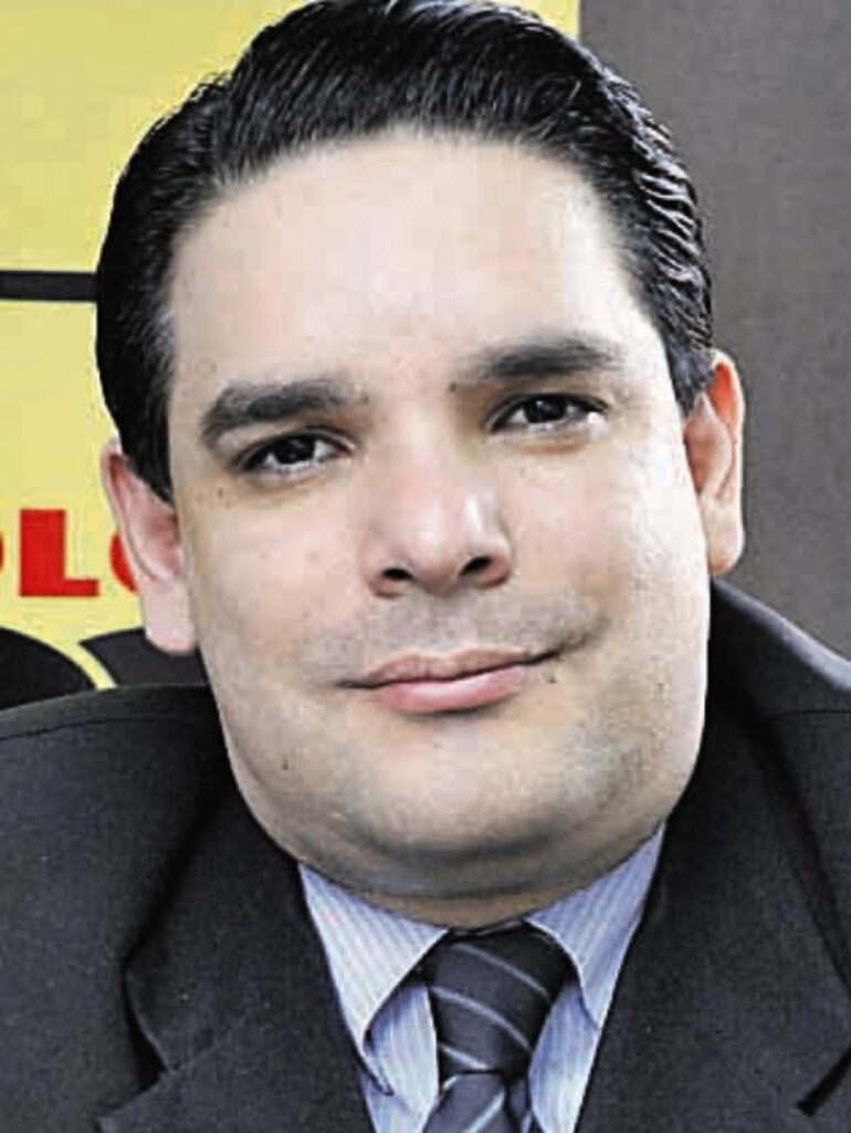 Abogado Enrique López.