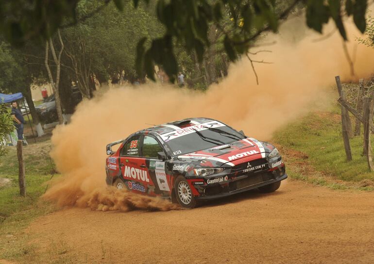 Nicolás Tómboly y Juan José Sánchez se adjudicaron la Clase RC2N con Mitsubishi Lancer EVO X.