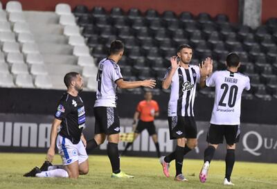 Libertad 12 de Octubre1