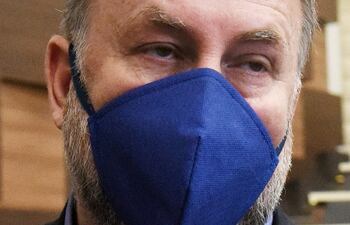 Benigno López, ministro.