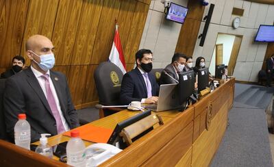 El ministro de Salud, Julio Mazzoleni, se reunió ayer con la Comisión Permanente del Congreso.
