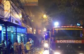 Depósito ardió en llamas, en el cetro de CDE