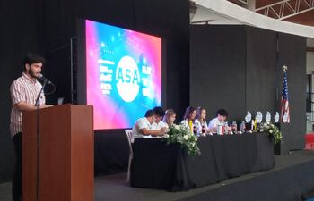 Momento del sorteo realizado para el Intercolegial ASA Banco Atlas Coca-Cola Meta Sports 2023.