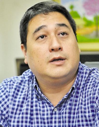 Eduardo Nakayama, precandidato a senador por el Movimiento "Nuevo País", liderado por Martín Burt.