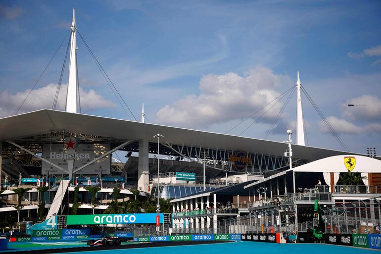 Mañana se cumplirá la tercera sesión de entrenamientos libres y se llevará a cabo de prueba de clasificación para la carrera del domingo en el GP de Miami.
