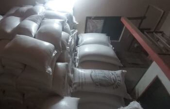 Parte del cargamento de maíz incautado, que luego fue devuelto al propietario.