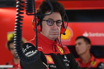 El italiano y jefe del equipo Ferrari, Mattia Binotto, hizo referencia en una entrevista que las dos paradas del piloto español Carlos Sainz fueron "un desastre".