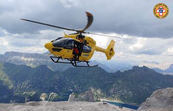 Seis muertos y ocho heridos en desprendimiento de glaciar en Álpes italianos