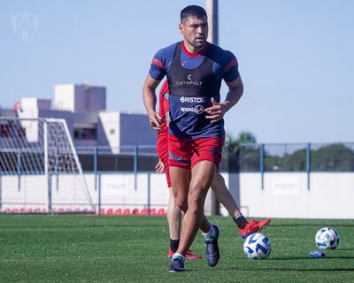 Juan Patiño (33), en el entrenamiento de ayer desplegado por el plantel de Cerro Porteño.