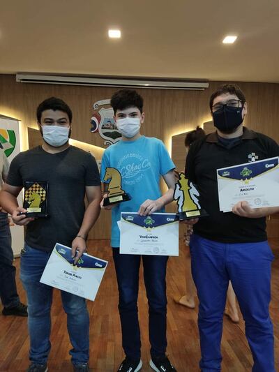 José Alarcón, CM Juan Sebastián Melián y Eric Riva, los mejores clasificados en Caacupé. (Gentileza)