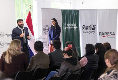 Ángel Almada y Darmy Martínez durante el lanzamiento.