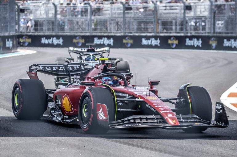 El español Carlos Sainz (Ferrari) tuvo una muy buena jornada hoy y tiene la firme intención de buscar las posiciones de vanguardia en el GP de Miami.