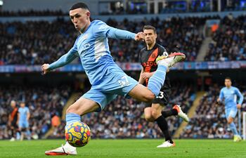 Phil Foden, 21 años, habilidoso centrocampista del Manchester City, actual líder de la Premier League, que hoy recibe a Leicester.