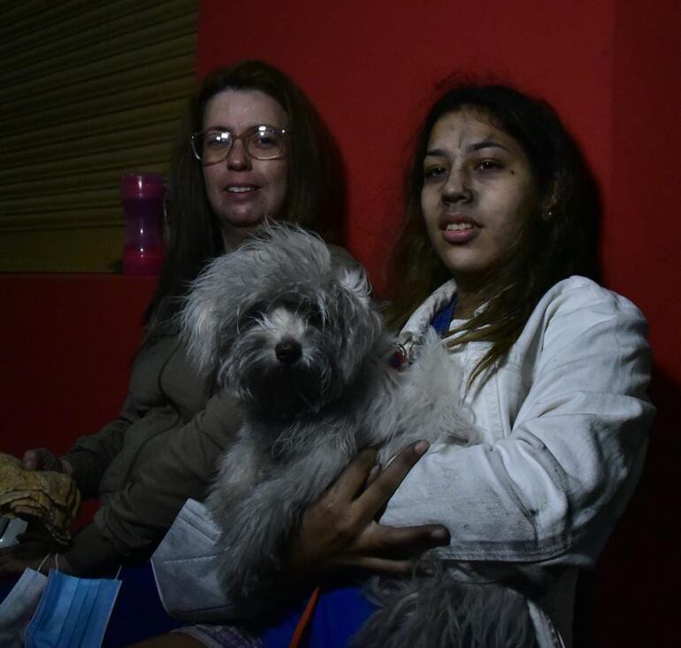 No hubo heridos, más que personas que inhalaron humo, pero ya se encuentran fuera de peligro