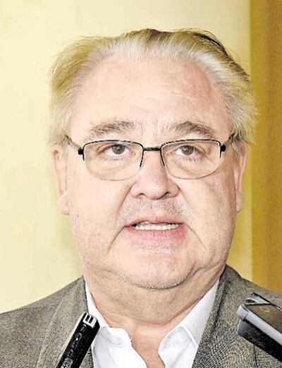 El gobernador del departamento de Alto Paraná, Roberto González Vaesken (ANR, ex Añetete) fue denunciado.