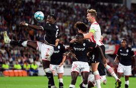El PSV Eindhoven de Holanda eliminó al Mónaco y clasificó a otra fase en la Champions League