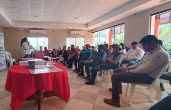 Jornada de lanzamiento de la campaña sesamera, realizada este jueves, en la municipalidad de Santa Rosa del Aguaray, departamento de San Pedro. Este viernes a la mañana será en Maracaná.