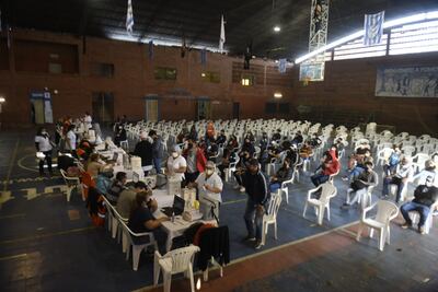 Jornada de vacunación con segunda dosis en el local del Club Fomento de Barrio Obrero.