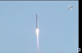 Despegue del cohete que llevó al espacio al primer satélite paraguayo: el GuaraníSat-1.