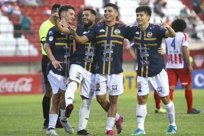 Tomás Rayer ,Ronaldo Báez, Erwin Quiñónez y Julio Mongelós, los goleadores de Trinidense en la clasificación de ayer. (Foto: APF)