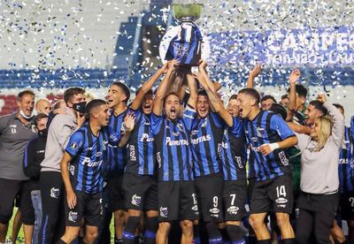 Celebración del Liverpool en el mítico estadio Centenario.