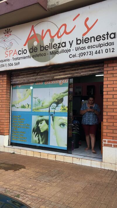 Los delincuentes ingresaron al interior de la Peluquería.