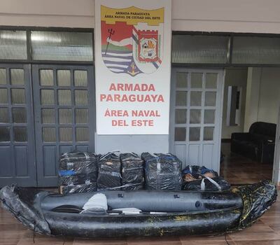 Parte de las evidencias incautadas por personal de la Prefectura Naval del Este.