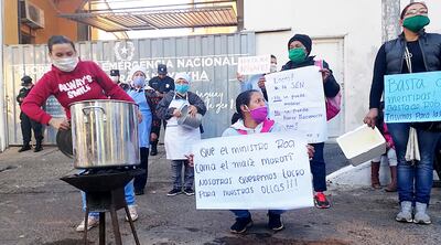 Jueces rechazaron amparo colectivo de las ollas populares y asentamientos quienes exigen garantizar el derecho a la alimentación.