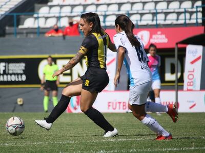 Guaraní y Cerro Porteño abren la temporada 2022 del Fútbol Femenino en el Adrián Jara de la ciudad de Luque.