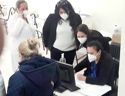 La fiscala Sara Torres en la constitución en oficinas del MSPBS.