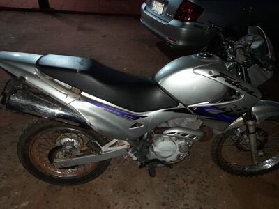 Motocicleta que pertenecía a los delincuentes