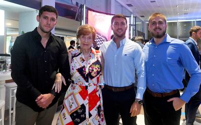 Alan Bendlin, Kevin Bendlin, Margarita Bendlin y Kurt Bendlin.