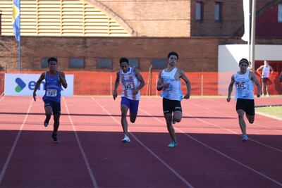 Jhumiler se mide con el campeón argentino Tomás Mondino.