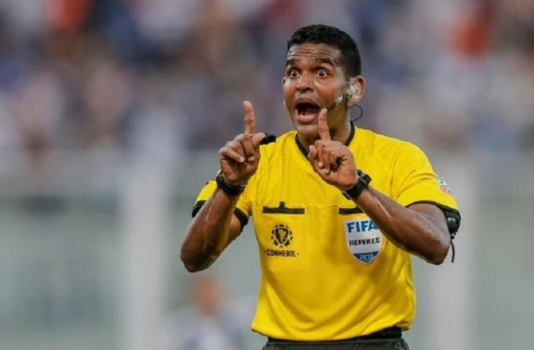 Alexis Herrera pitará Paraguay-Bolivia.