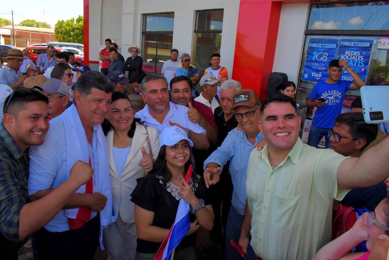 Dirigentes de la Concertación Nacional se reunieron con Efraín Alegre y Soledad Núñez en Mauricio J. Troche.