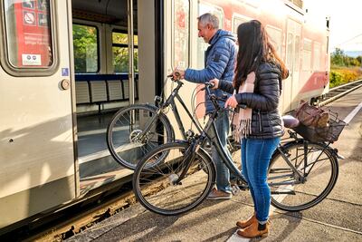 La ruta ciclista del lago de Constanza, una gran vuelta en bicicleta alrededor del espejo de agua en el que confluyen las fronteras de Alemania, Austria y Suiza, celebra este año su 40 aniversario.