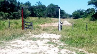 Entrada al establecimiento ganadero de Domingo Adorno, gobernador de Alto Paraguay