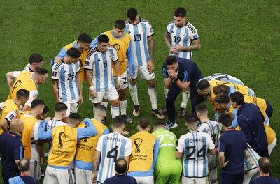 El seleccionador de Argentina Lionel Scaloni hoy, en la final del Mundial de Fútbol Qatar 2022 entre Argentina y Francia en el estadio de Lusail (Catar).