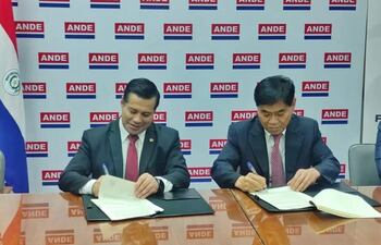 ANDE y la empresa Commons Py S.A. suscriben un contrato de prestación de servicios por 100 MW.